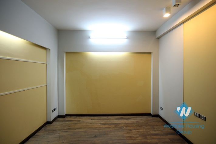 Unfurnished 05 bedrooms-Good house for rent in Trich Sai st, Tay Ho district 